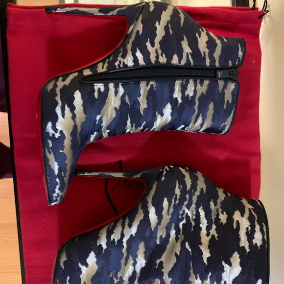 Christian Louboutin Shoes - So Kate Christian Louboutins Blue and Silver